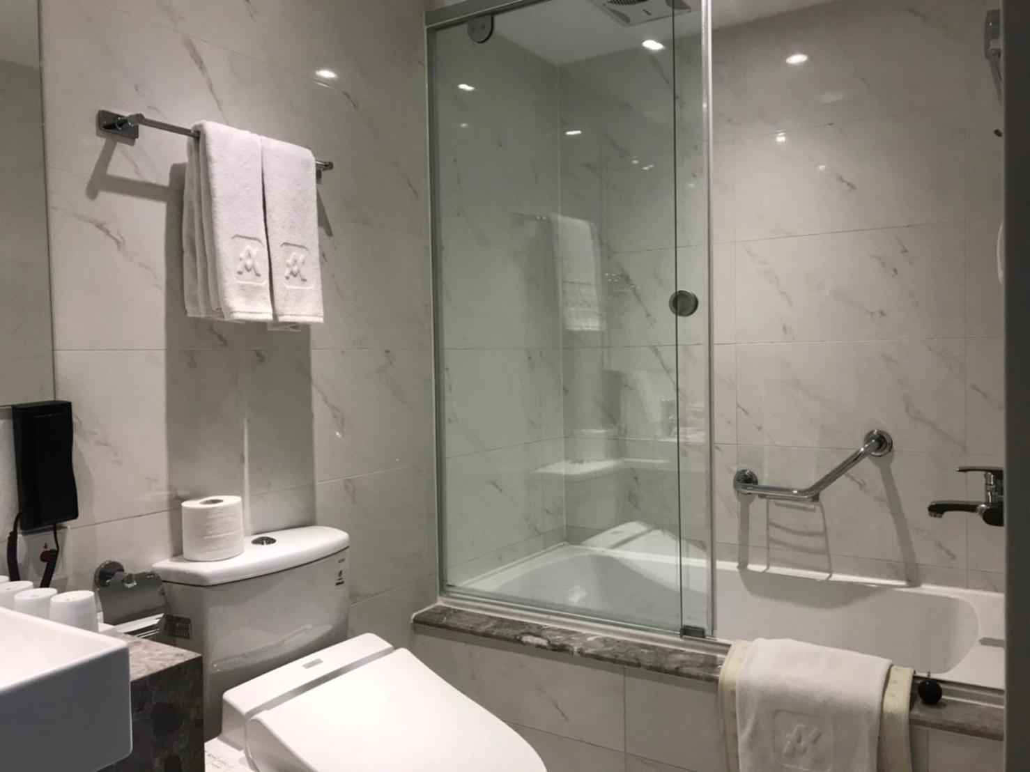 The Carlton Taichung Hotell Exteriör bild