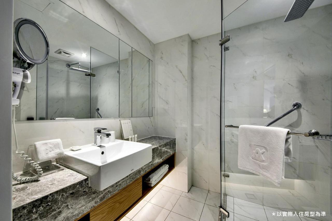 The Carlton Taichung Hotell Exteriör bild